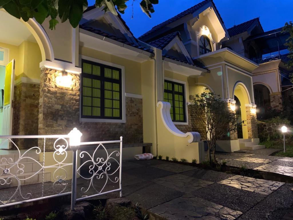 Villa Kota Bunga Cipanas 3 Kamar Baru Renovasi Full Wifi Cikundul ภายนอก รูปภาพ