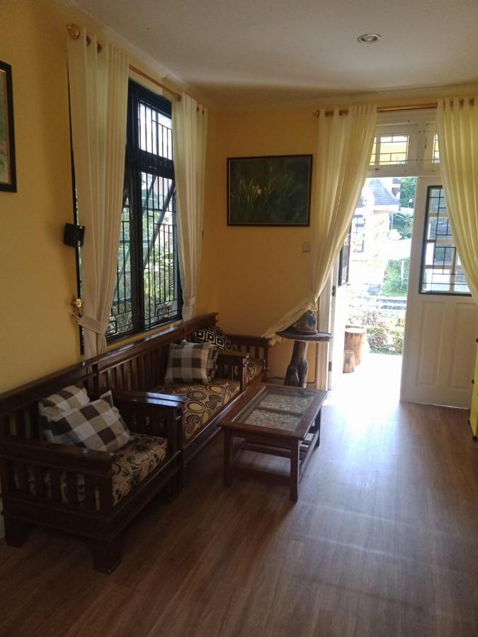 Villa Kota Bunga Cipanas 3 Kamar Baru Renovasi Full Wifi Cikundul ภายนอก รูปภาพ