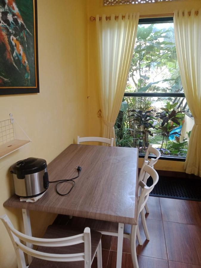 Villa Kota Bunga Cipanas 3 Kamar Baru Renovasi Full Wifi Cikundul ภายนอก รูปภาพ
